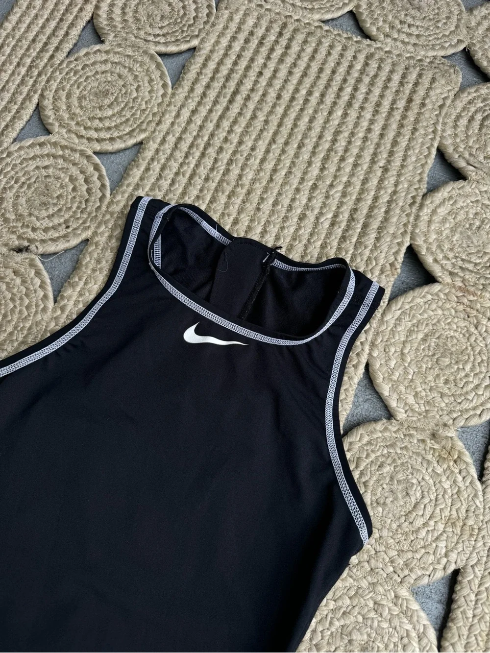 Nike Black Contrast Trim Athletic One-Piece Swimsuit Size 32 / S